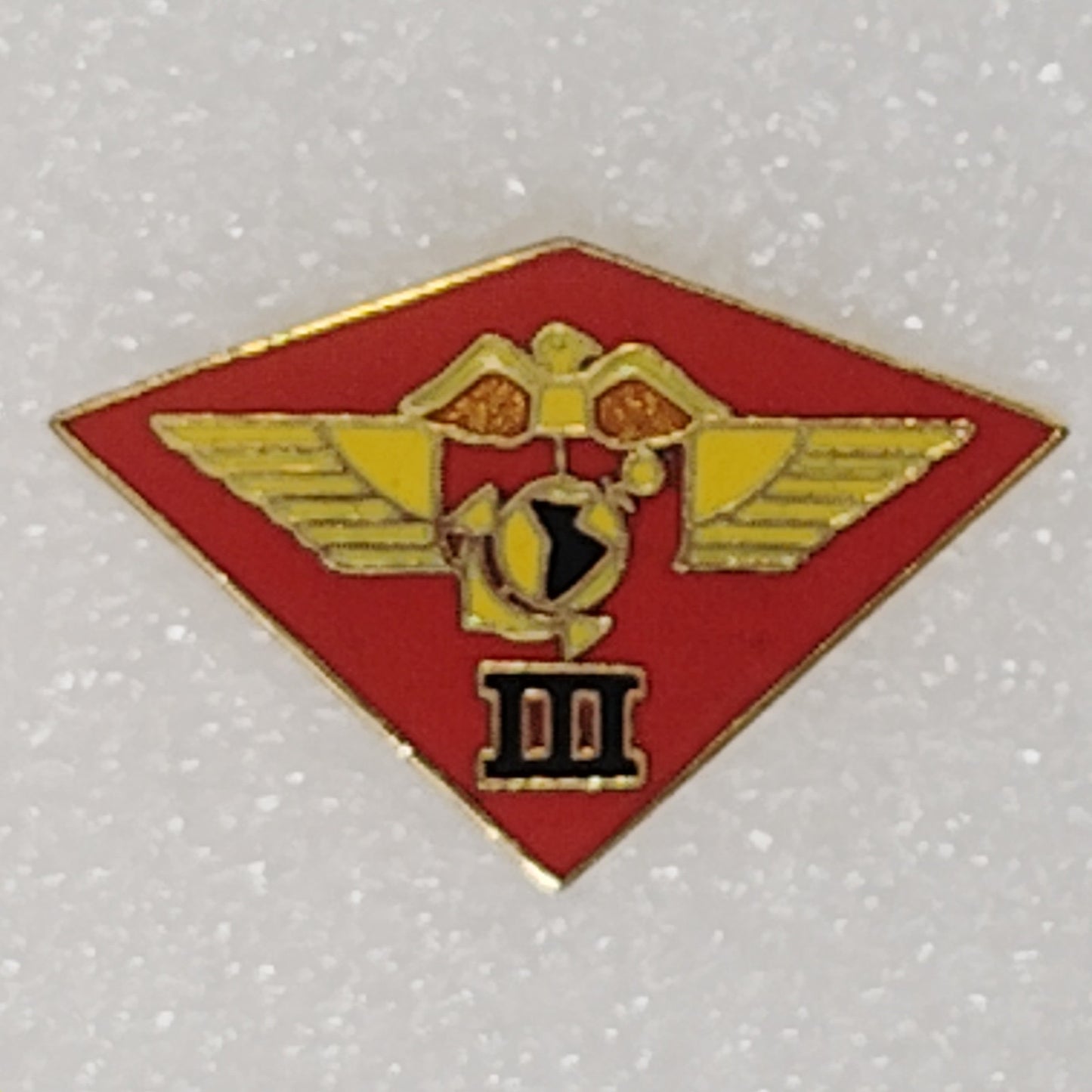 USMC 3rd Marine Aircraft Wing Novelty Hat/Lapel/Brooch Pin, Enamel Metal