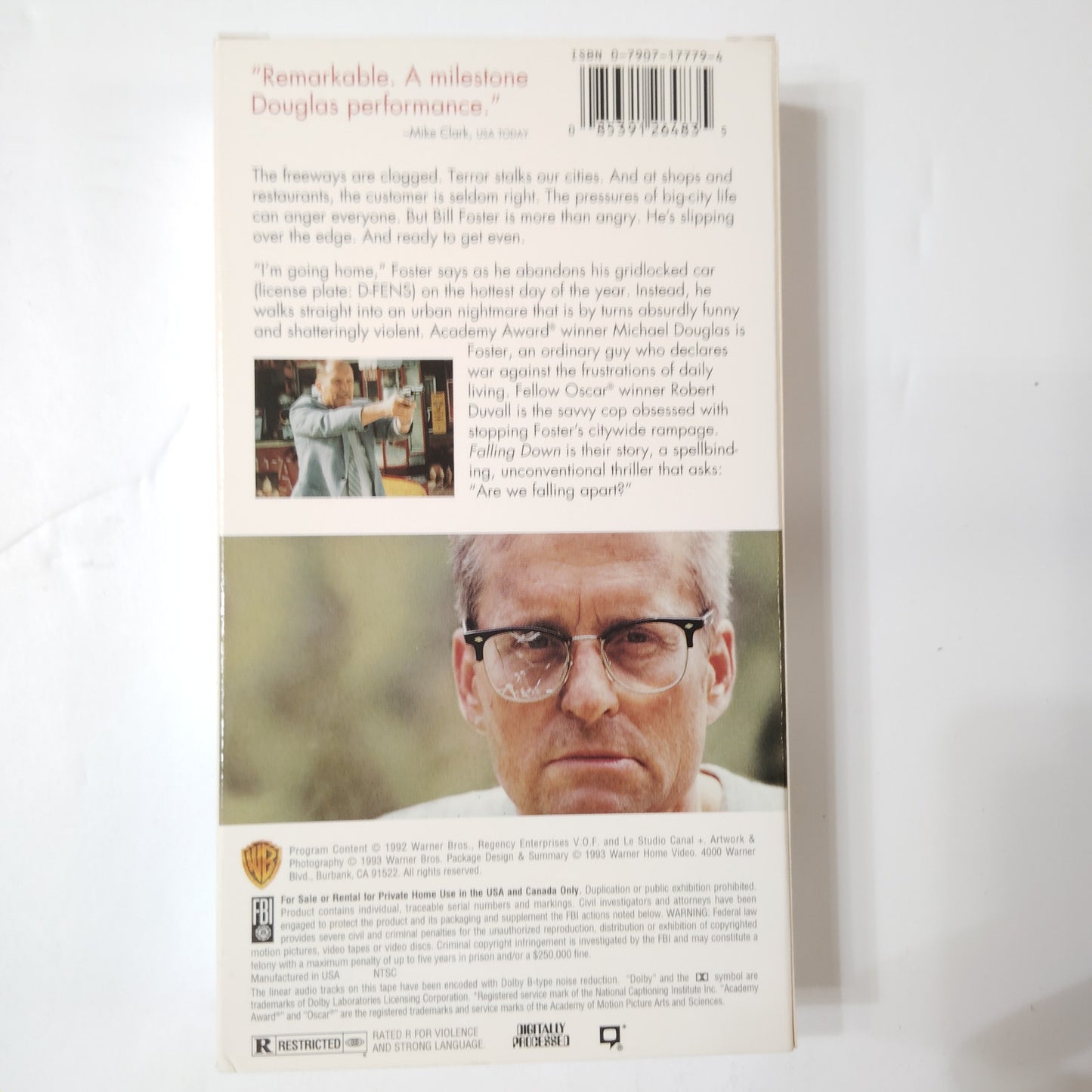 Falling Down VHS 1992 Michael Douglas Robert Duvall Thriller Drama