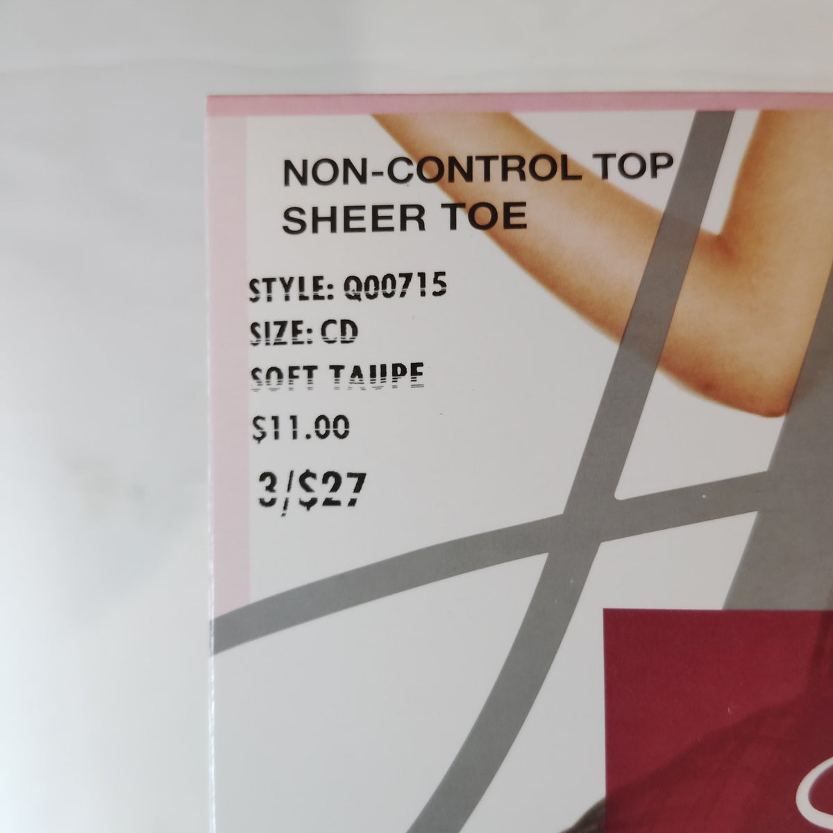 Hanes Silk Reflections Soft Taupe Sheer Toe Pantyhose CD Non-Control Top
