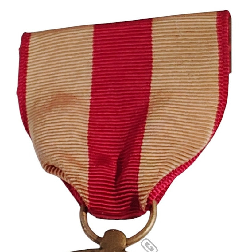Marine Corps Expeditions Service Medal w/ Pinback, 1-3/8"D x 3"H Overall
