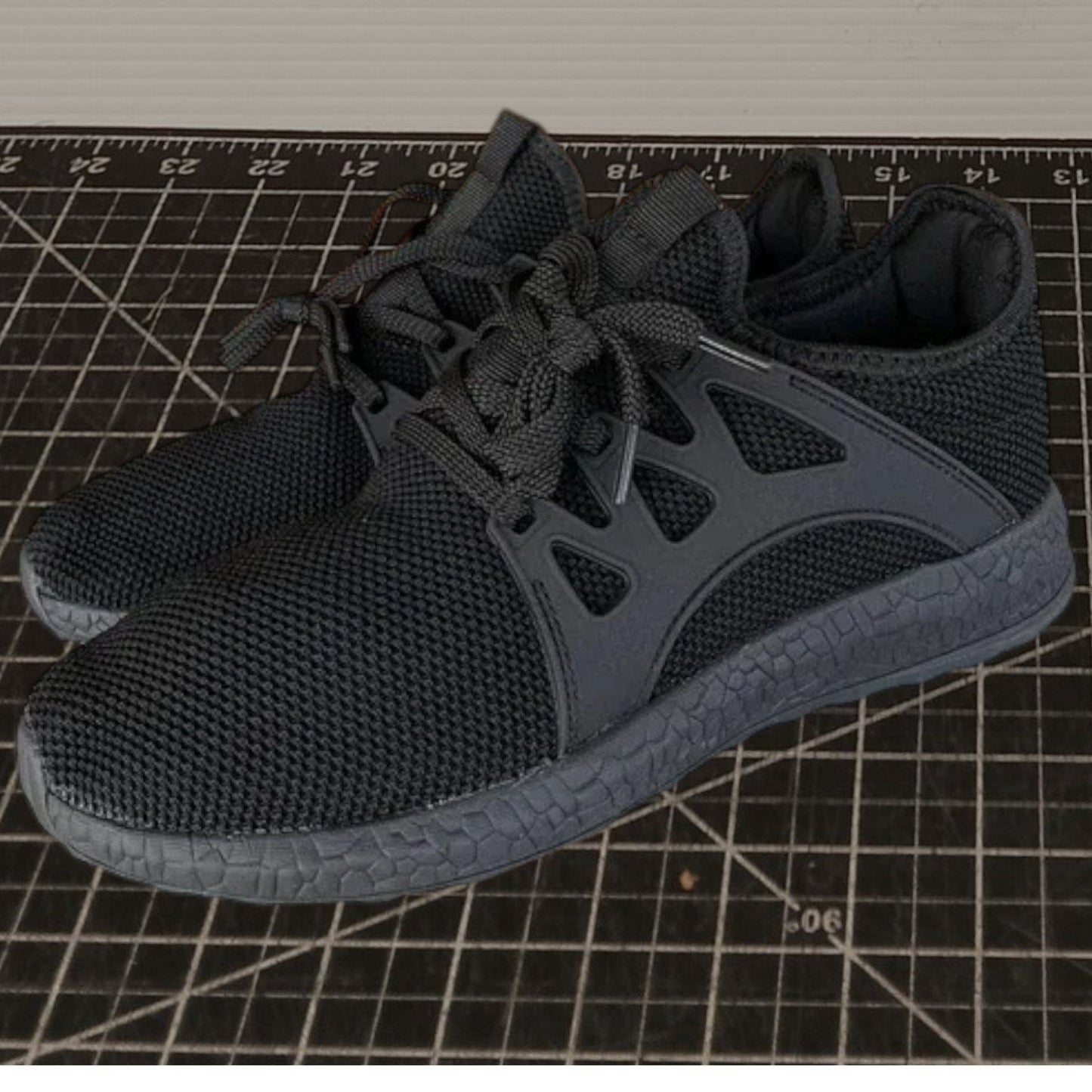 Running Shoes for Kids Size 2.5Y/3Y Black Mesh Knit, Lightweight Tennis Sneakers