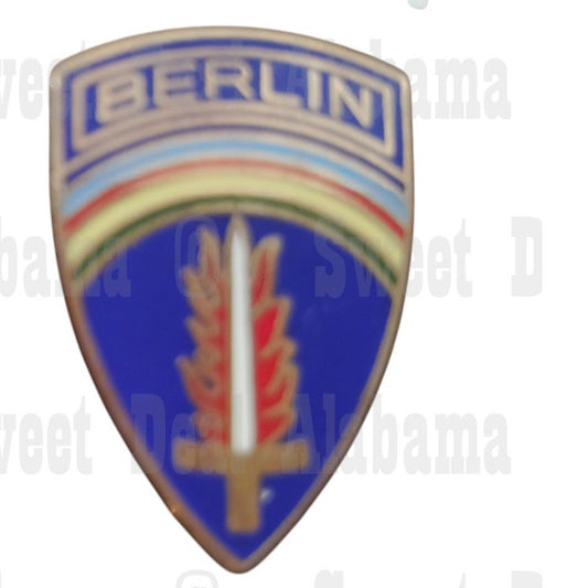 Berlin Brigade insignia (1945-1994) Collector's Hat, Lapel Pin 3/4"W x 1"H