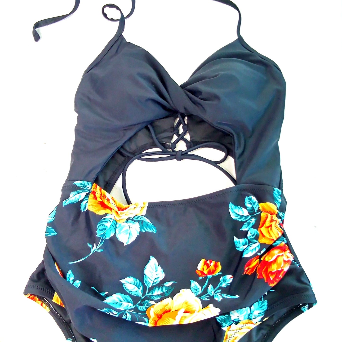 Cupshe Floral Cutout One Piece Swimsuit Halter Tie Back Women’s Medium