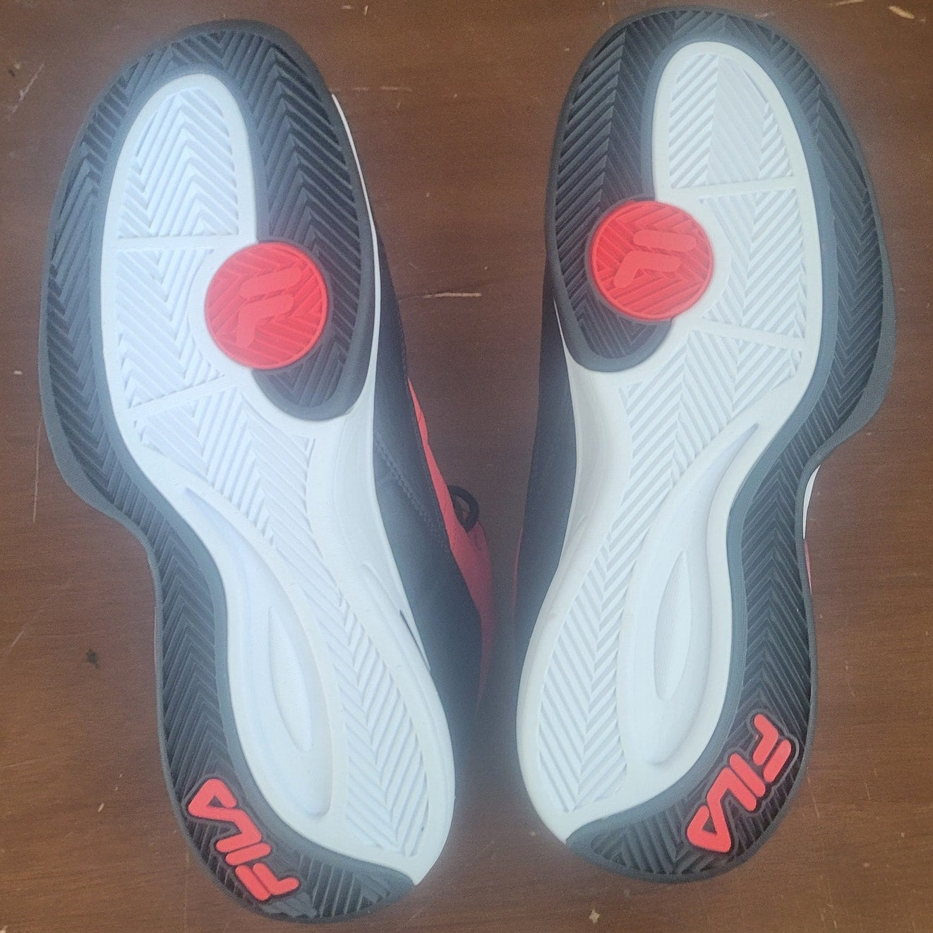 Fila Activisor Viz Men’s Athletic Shoes, Size 9.5 Red/Black, Lightweight Comfort