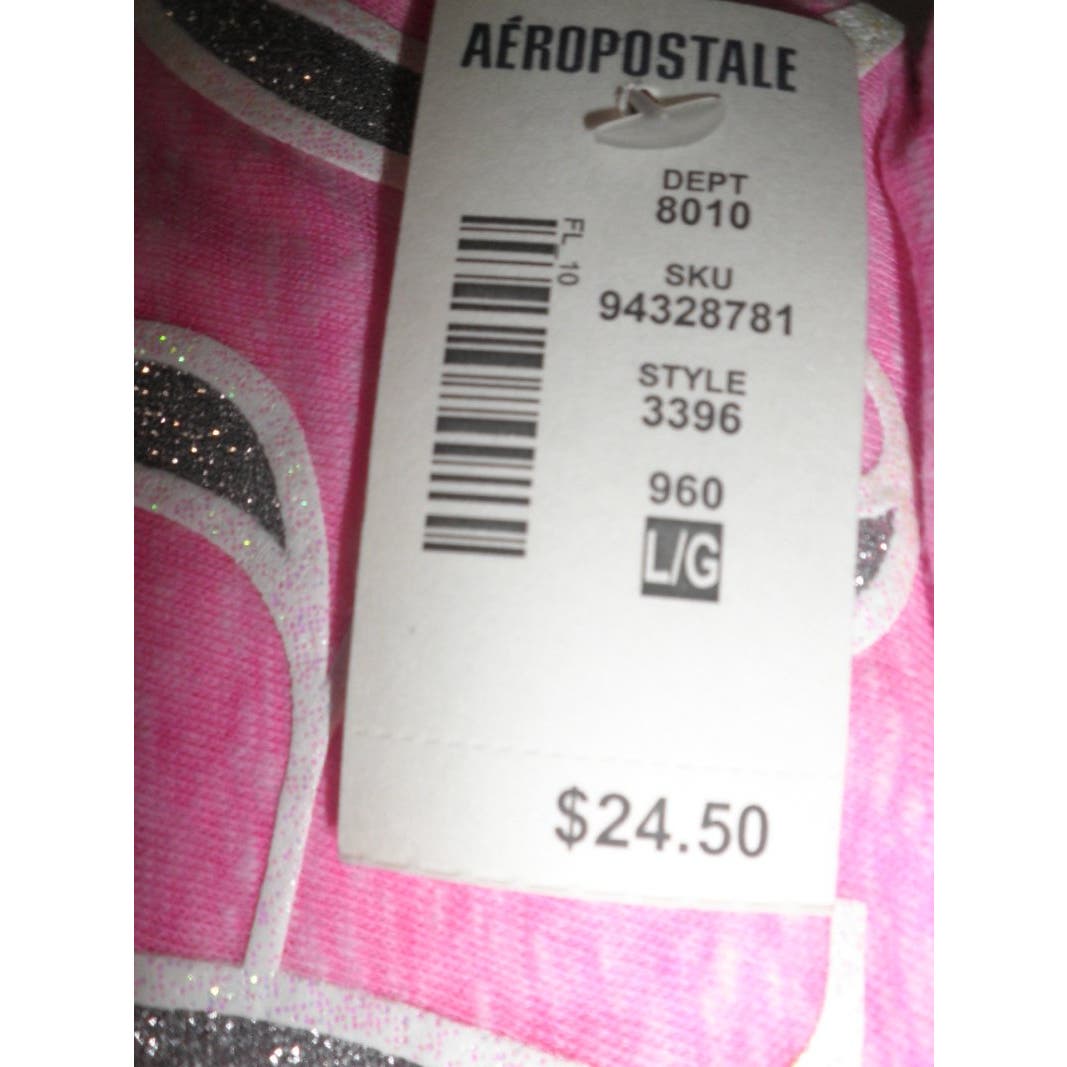 Large Aeropostale Ladies V-Neck Shirt, with Embossed Graphics, Pink, NWT