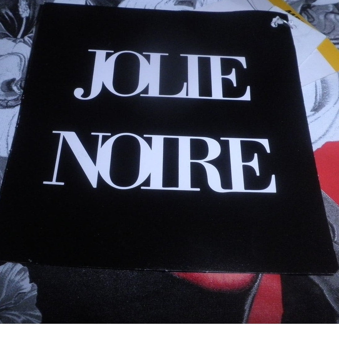 Jolie Noire Medium Women's Black Is Beautiful Graphic Print Short Sleeve Tee